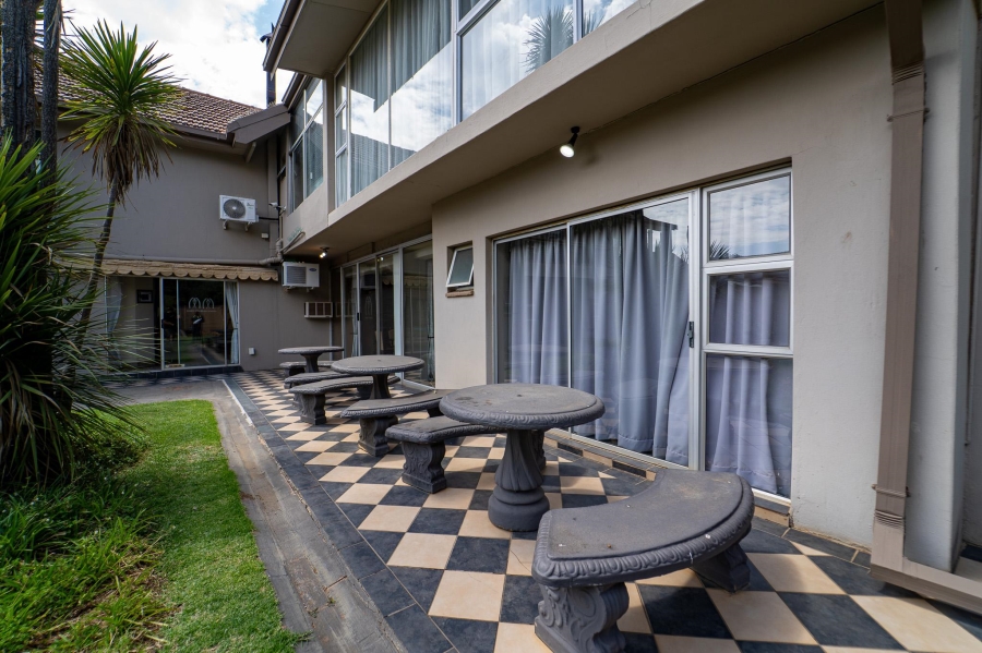 19 Bedroom Property for Sale in Universitas Free State
